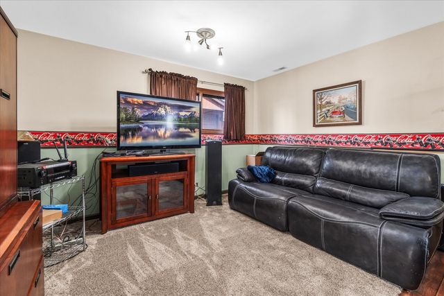 3S580 Tinker Avenue, Warrenville, IL 60555