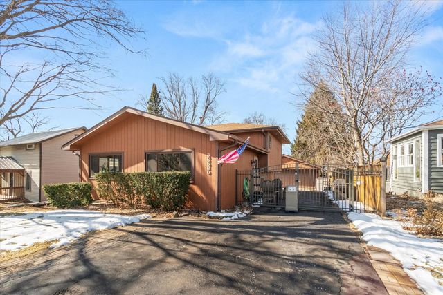 3S580 Tinker Avenue, Warrenville, IL 60555