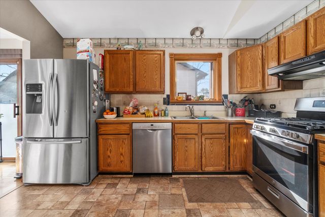 3S580 Tinker Avenue, Warrenville, IL 60555