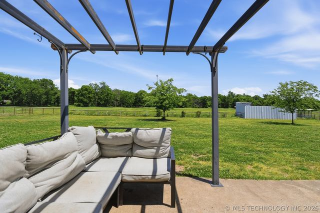 12101 S 4095 Road, Oologah, OK 74053
