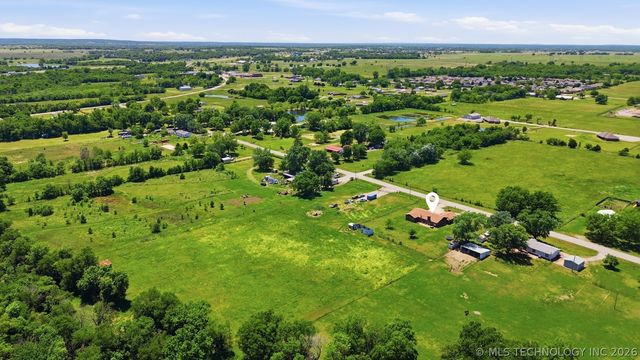 12101 S 4095 Road, Oologah, OK 74053