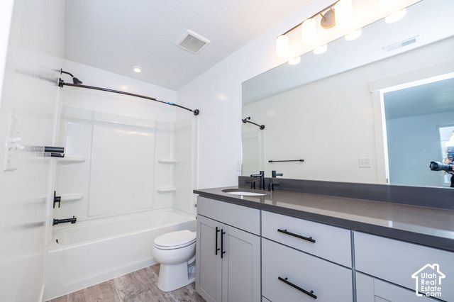 4359 W 200 N, West Point, UT 84015