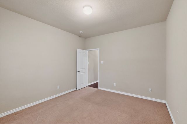 1404 Dusky Thrush Street, Desoto, TX 75115
