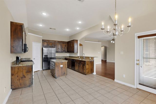 1404 Dusky Thrush Street, Desoto, TX 75115