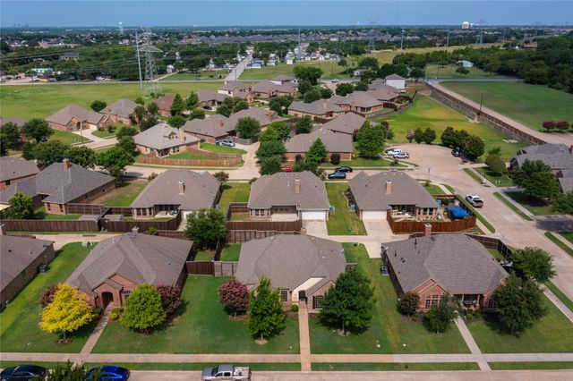 1404 Dusky Thrush Street, Desoto, TX 75115