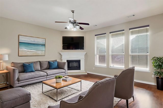 1404 Dusky Thrush Street, Desoto, TX 75115