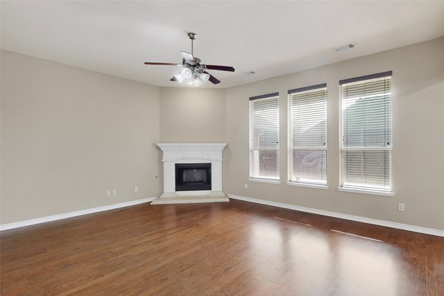 1404 Dusky Thrush Street, Desoto, TX 75115