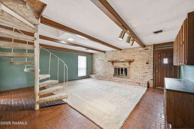 104 Honeysuckle Lane, Lafayette, LA 70508