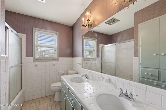 104 Honeysuckle Lane, Lafayette, LA 70508