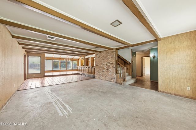 104 Honeysuckle Lane, Lafayette, LA 70508