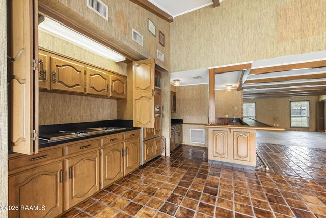 104 Honeysuckle Lane, Lafayette, LA 70508