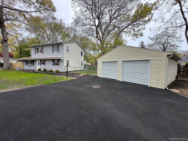 279 Beaver Drive, Mastic Beach, NY 11951
