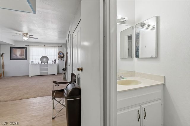 6024 Pebble Beach Boulevard, Las Vegas, NV 89108
