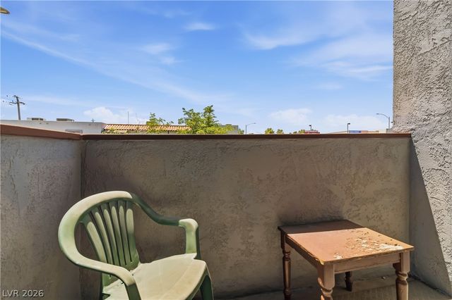 6024 Pebble Beach Boulevard, Las Vegas, NV 89108