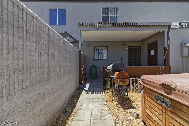 6024 Pebble Beach Boulevard, Las Vegas, NV 89108