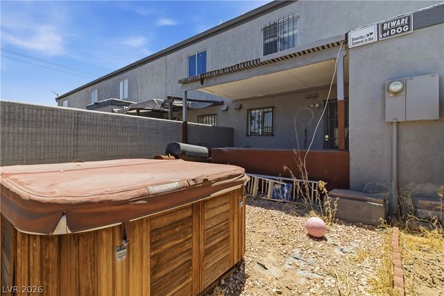 6024 Pebble Beach Boulevard, Las Vegas, NV 89108