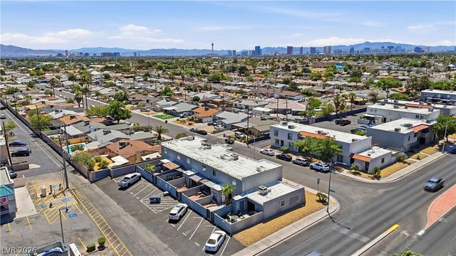 6024 Pebble Beach Boulevard, Las Vegas, NV 89108