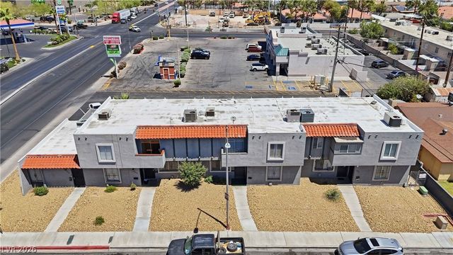 6024 Pebble Beach Boulevard, Las Vegas, NV 89108