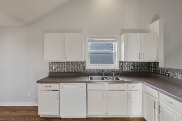 144 Winesap Street, Pataskala, OH 43062
