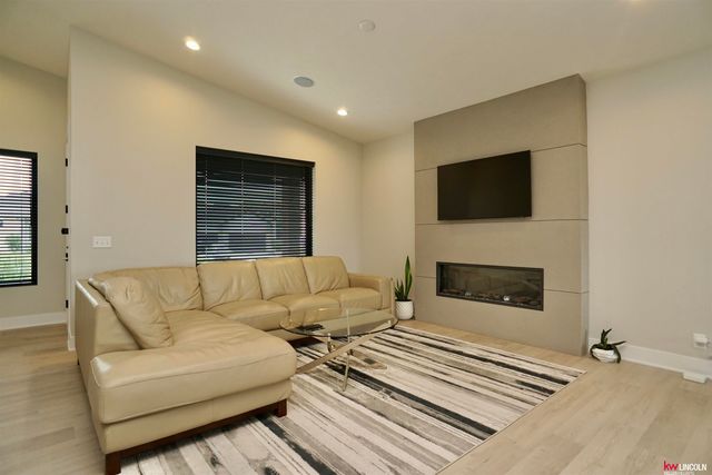 740 W Panorama Road, Lincoln, NE 68523