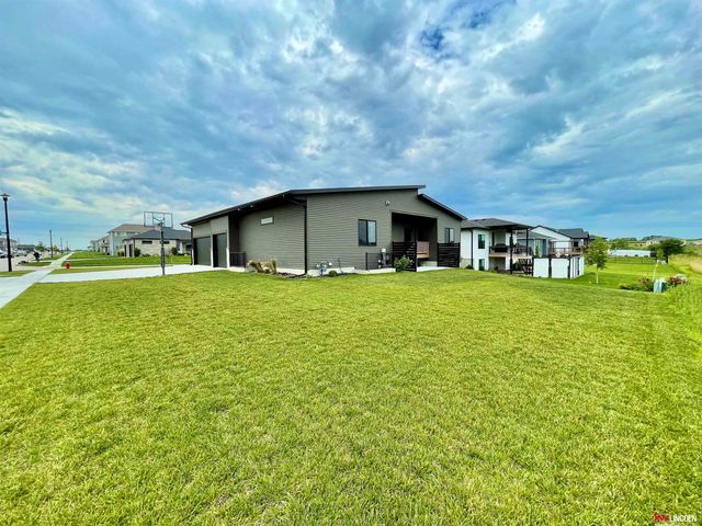 740 W Panorama Road, Lincoln, NE 68523