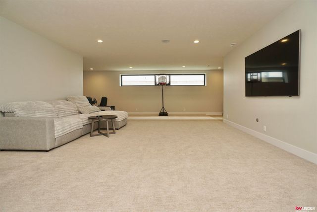 740 W Panorama Road, Lincoln, NE 68523