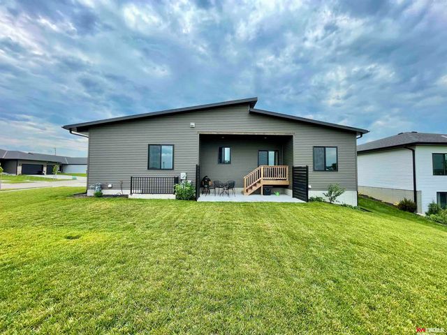 740 W Panorama Road, Lincoln, NE 68523