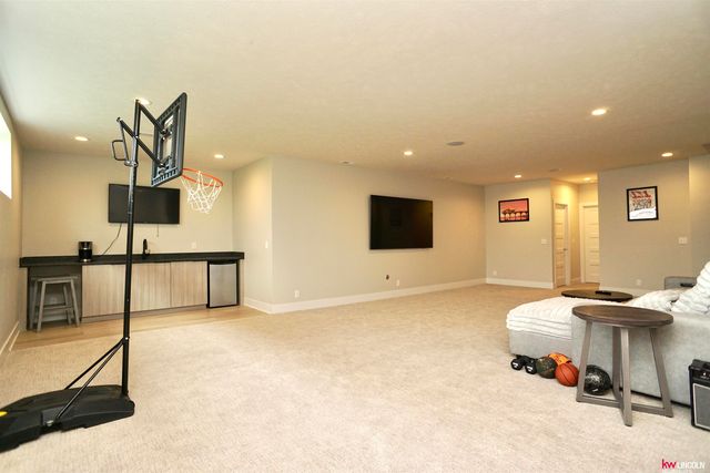 740 W Panorama Road, Lincoln, NE 68523