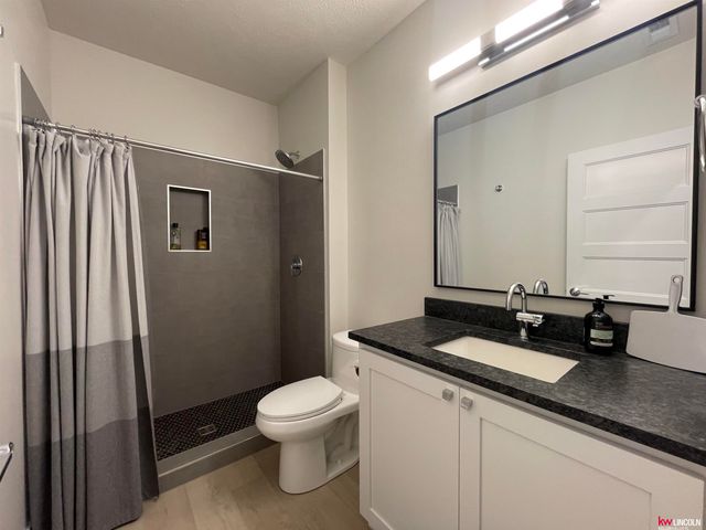 740 W Panorama Road, Lincoln, NE 68523