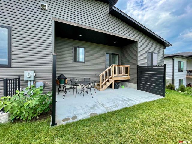 740 W Panorama Road, Lincoln, NE 68523