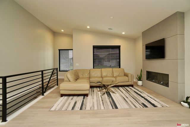 740 W Panorama Road, Lincoln, NE 68523
