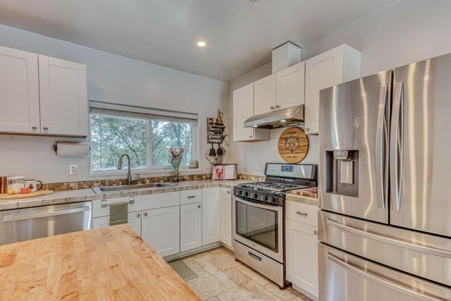 415 Carpenteria Road, Aromas, CA 95004