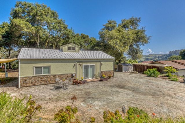 415 Carpenteria Road, Aromas, CA 95004