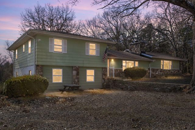 1154 State Hwy 76, Branson, MO 65616