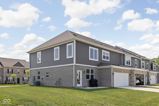 2892 Maricopa Boulevard, Whitestown, IN 46075