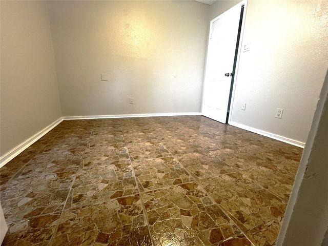 339 El Toro Lane, Houston, TX 77598