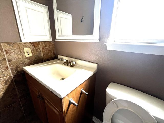 339 El Toro Lane, Houston, TX 77598