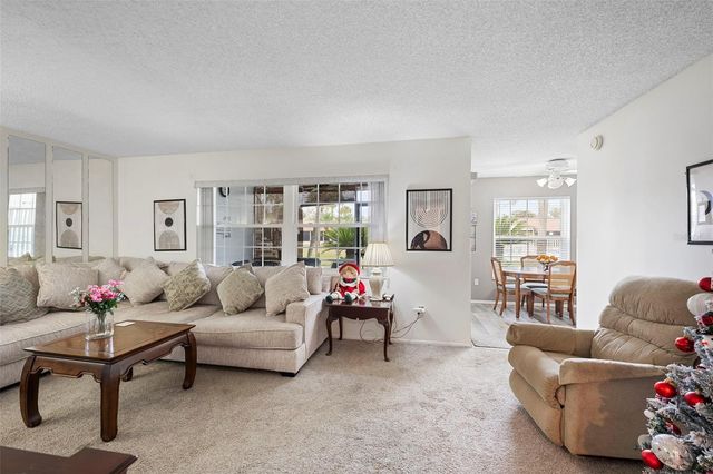 1001 PLANTATION DR A2, Kissimmee, FL 34741