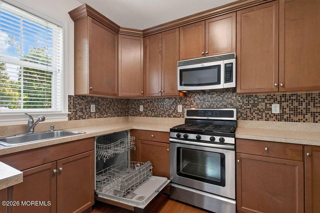 118 Sloan Court, Matawan, NJ 07747