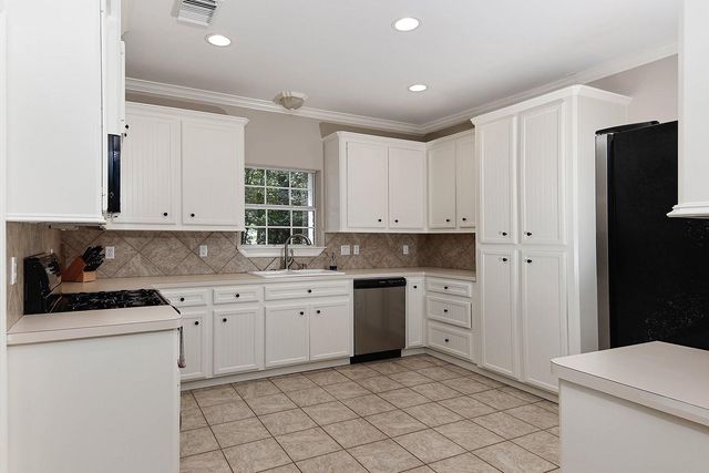 2109 Carriage Run W, Conroe, TX 77384