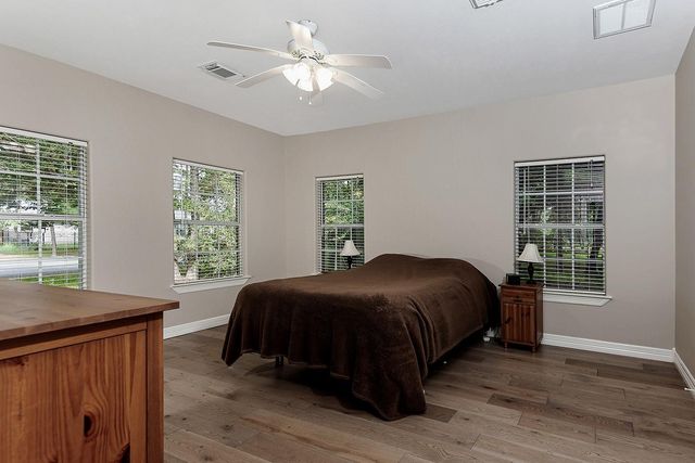 2109 Carriage Run W, Conroe, TX 77384