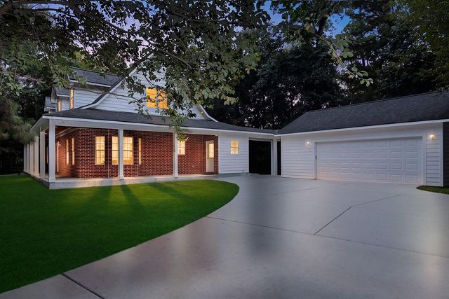 2109 Carriage Run W, Conroe, TX 77384