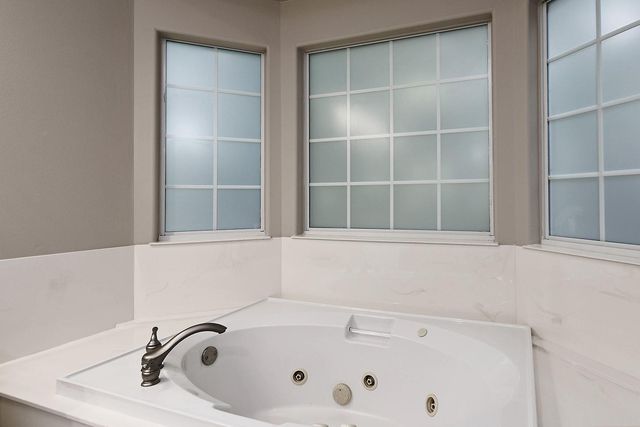 2109 Carriage Run W, Conroe, TX 77384