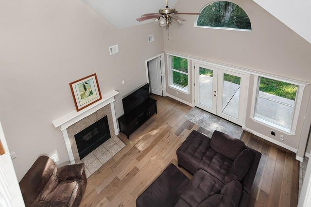 2109 Carriage Run W, Conroe, TX 77384