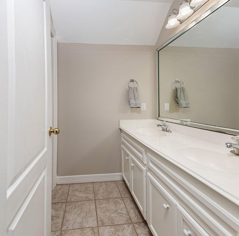 2109 Carriage Run W, Conroe, TX 77384