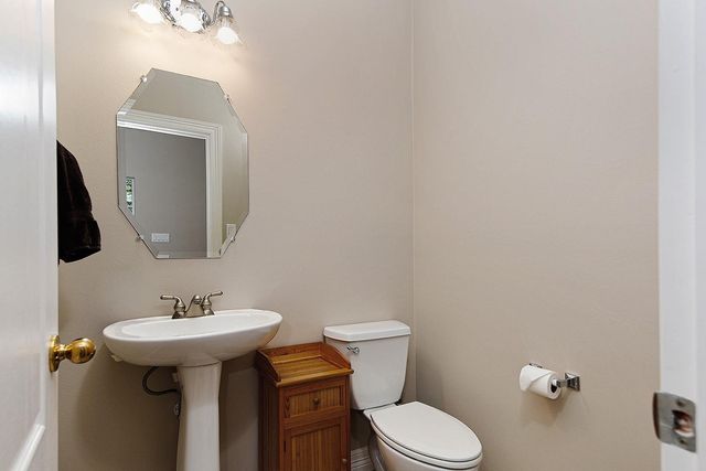 2109 Carriage Run W, Conroe, TX 77384