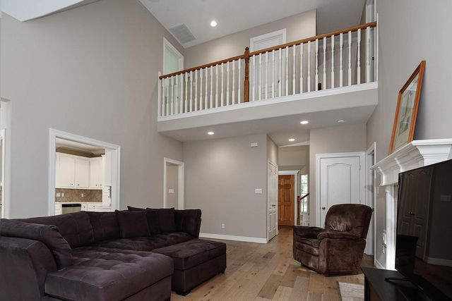 2109 Carriage Run W, Conroe, TX 77384