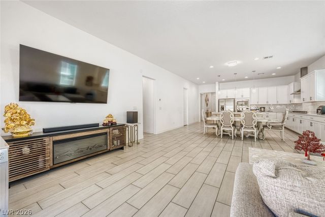 10205 Tumbaga Street, Las Vegas, NV 89183