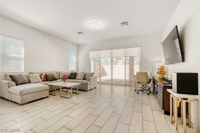 10205 Tumbaga Street, Las Vegas, NV 89183