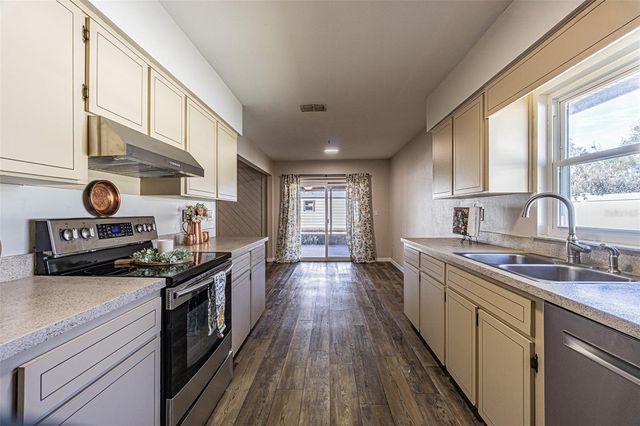 5111 WILLOWBROOK LANE, Lakeland, FL 33811